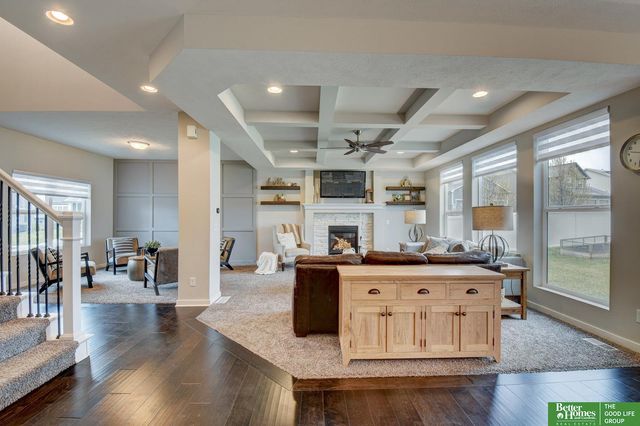 19480 Willow Circle, Gretna, NE 68028