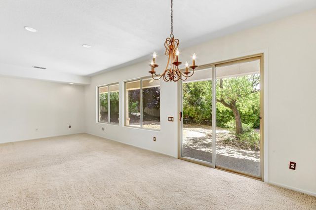 1225 Silver Fork Ct, Lincoln, CA 95648