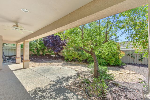 1225 Silver Fork Ct, Lincoln, CA 95648