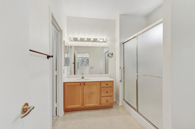 1225 Silver Fork Ct, Lincoln, CA 95648