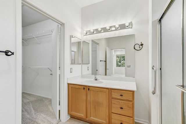 1225 Silver Fork Ct, Lincoln, CA 95648