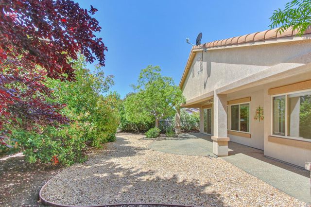 1225 Silver Fork Ct, Lincoln, CA 95648