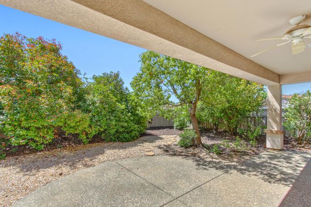1225 Silver Fork Ct, Lincoln, CA 95648