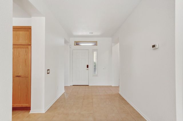 1225 Silver Fork Ct, Lincoln, CA 95648