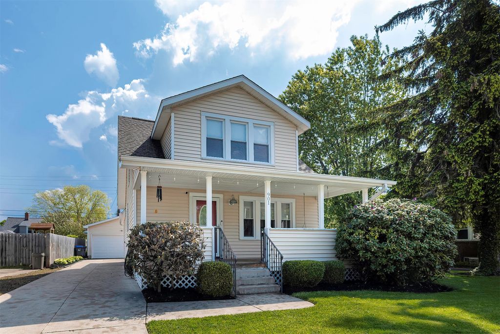 901 OAKMONT Avenue, Erie, PA 16505