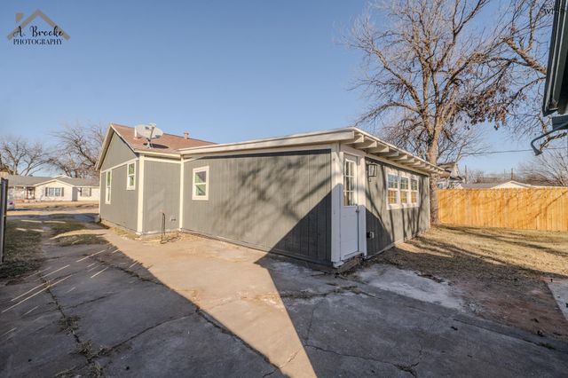 3207 HOLLYWOOD AVENUE, Wichita Falls, TX 76309