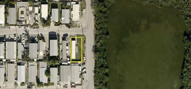 25 D 10th Avenue, Stock Island, FL 33040