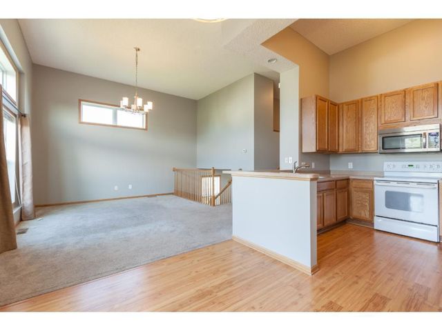 7134 Merrimac Lane N, Osseo, MN 55311