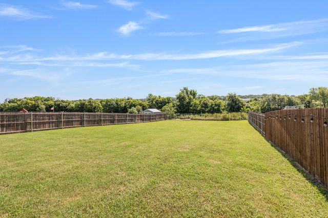 1237 Rushmore Drive, Burleson, TX 76028