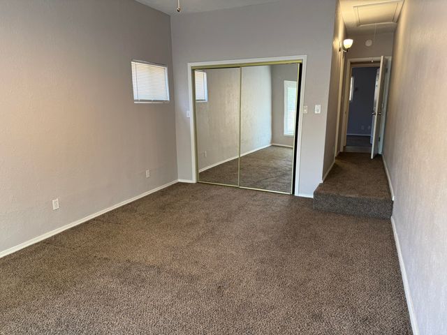 2551 Aspen Avenue NW B, Albuquerque, NM 87104