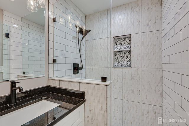 4 Wilcox Avenue B, South River, NJ 08882