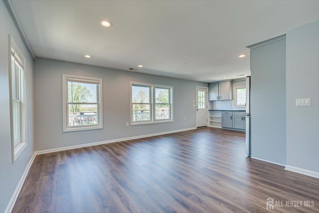 4 Wilcox Avenue B, South River, NJ 08882