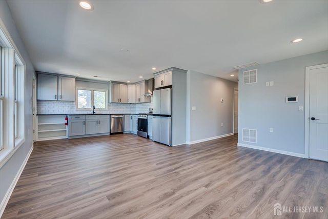 4 Wilcox Avenue B, South River, NJ 08882
