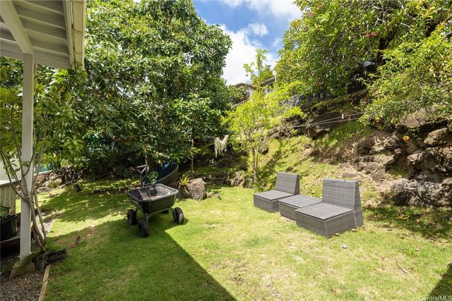 654 D Walea Place D, Honolulu, HI 96817