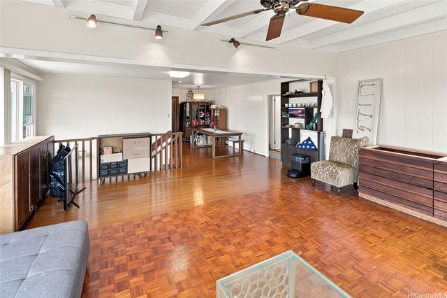 654 D Walea Place D, Honolulu, HI 96817