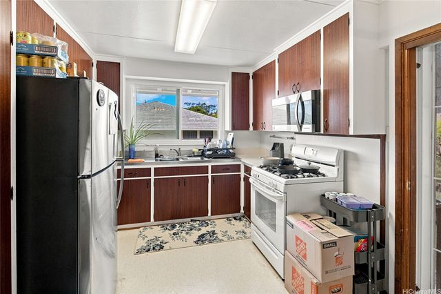 654 D Walea Place D, Honolulu, HI 96817