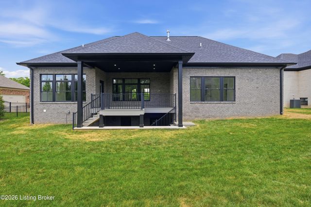3212 Grand Lakes Dr, Louisville, KY 40299
