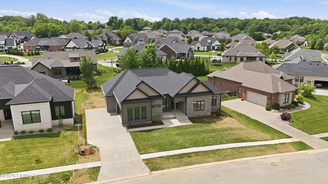 3212 Grand Lakes Dr, Louisville, KY 40299