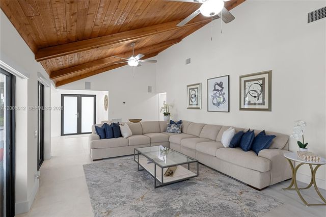 9171 NW 13th St, Plantation, FL 33322
