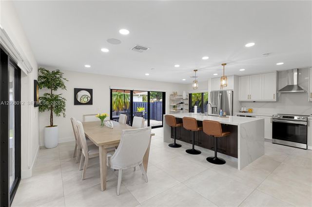 9171 NW 13th St, Plantation, FL 33322