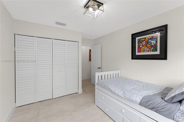 9171 NW 13th St, Plantation, FL 33322