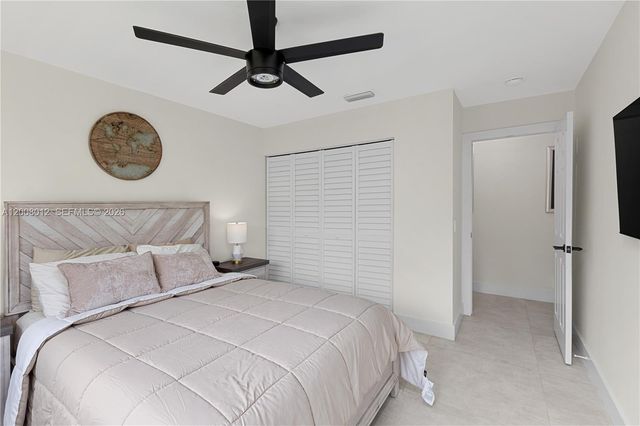 9171 NW 13th St, Plantation, FL 33322