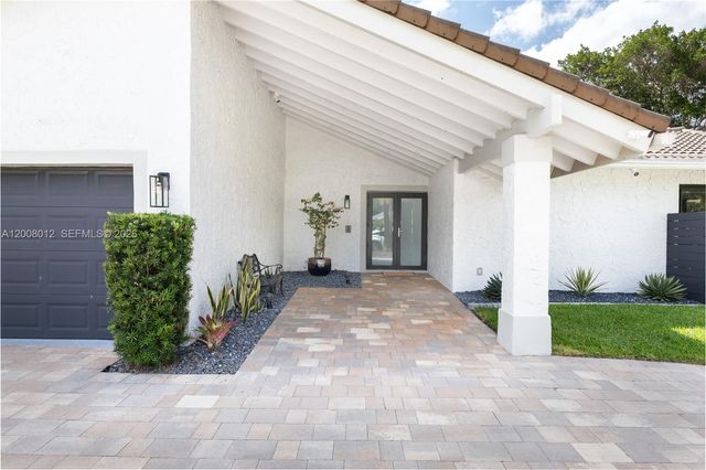 9171 NW 13th St, Plantation, FL 33322
