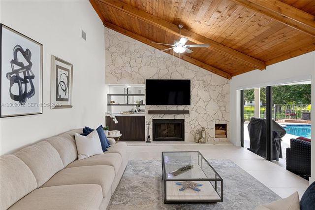 9171 NW 13th St, Plantation, FL 33322
