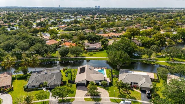 9171 NW 13th St, Plantation, FL 33322