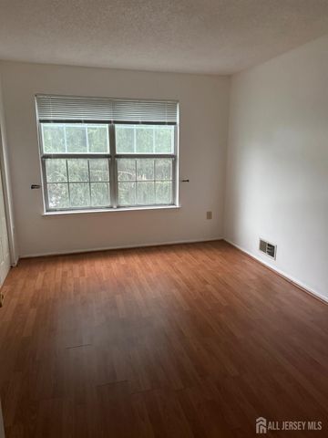 73 Rachel Court, Franklin, NJ 08823