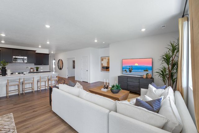 4121 W Vel View Rd, Spokane, WA 99208