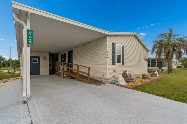 37644 PINATA AVENUE, Zephyrhills, FL 33541