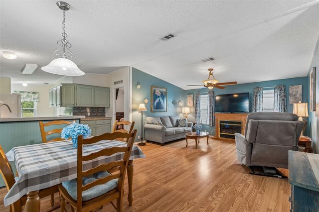 37644 PINATA AVENUE, Zephyrhills, FL 33541