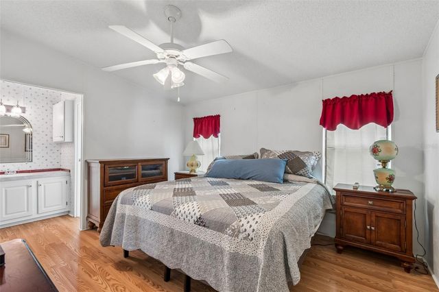 37644 PINATA AVENUE, Zephyrhills, FL 33541