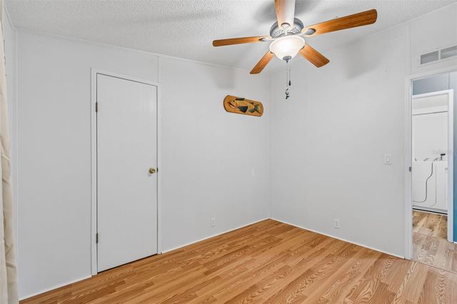 37644 PINATA AVENUE, Zephyrhills, FL 33541