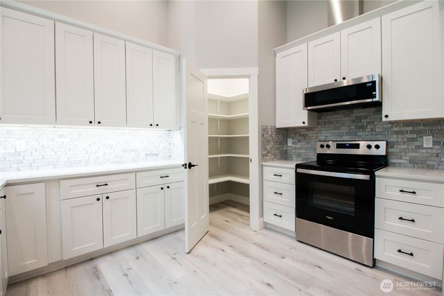 1037 Date Avenue, College Place, WA 99324