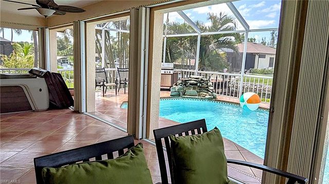 5471 Harborage DR, Fort Myers, FL 33908