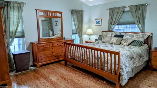 5471 Harborage DR, Fort Myers, FL 33908