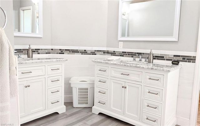 5471 Harborage DR, Fort Myers, FL 33908