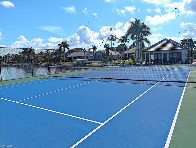 5471 Harborage DR, Fort Myers, FL 33908