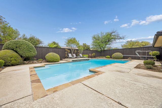 7023 Brookshire Drive, Dallas, TX 75230