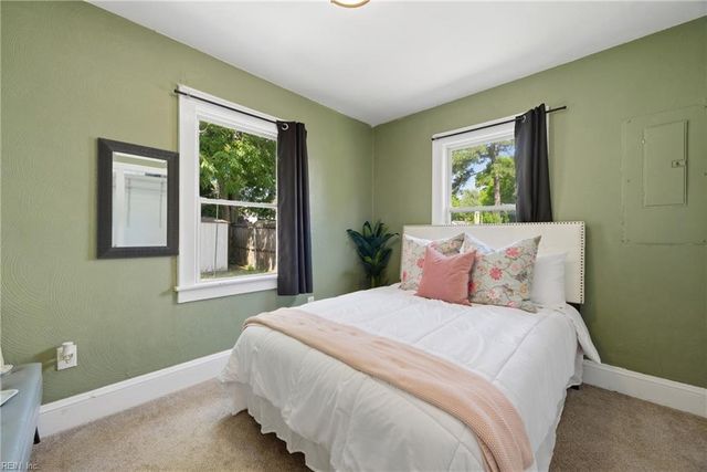 3715 Essex CIR, Norfolk, VA 23513