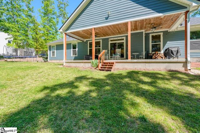 2007 Edwards Lake Road, Greer, SC 29651