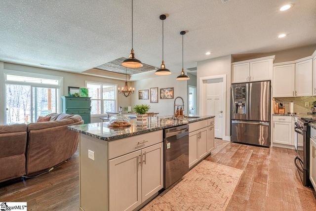 2007 Edwards Lake Road, Greer, SC 29651