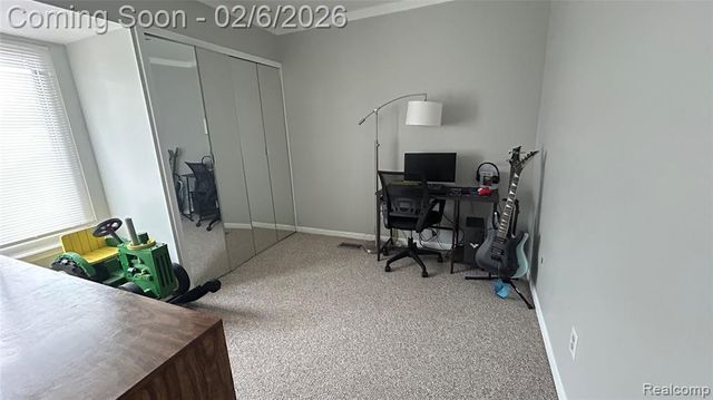 36014 Chapel Court 27, Clinton Township, MI 48035