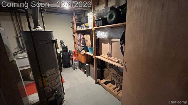 36014 Chapel Court 27, Clinton Township, MI 48035