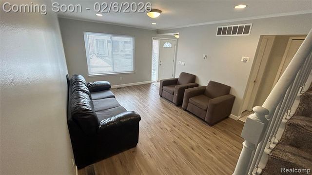 36014 Chapel Court 27, Clinton Township, MI 48035