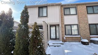 36014 Chapel Court 27, Clinton Township, MI 48035