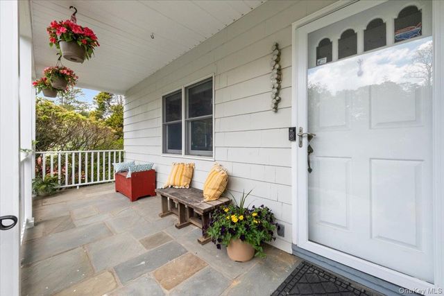 145 Woodlands Avenue, White Plains, NY 10607
