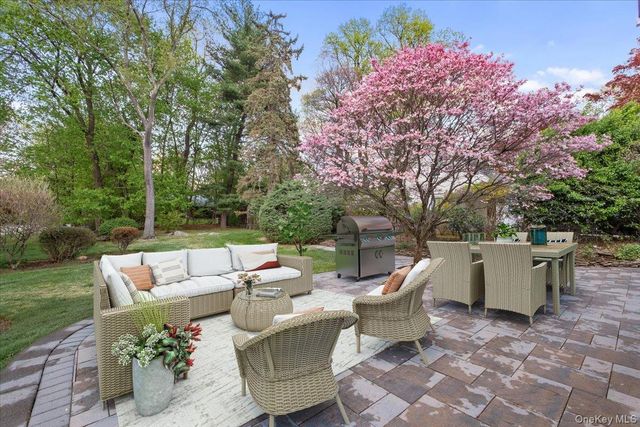 145 Woodlands Avenue, White Plains, NY 10607